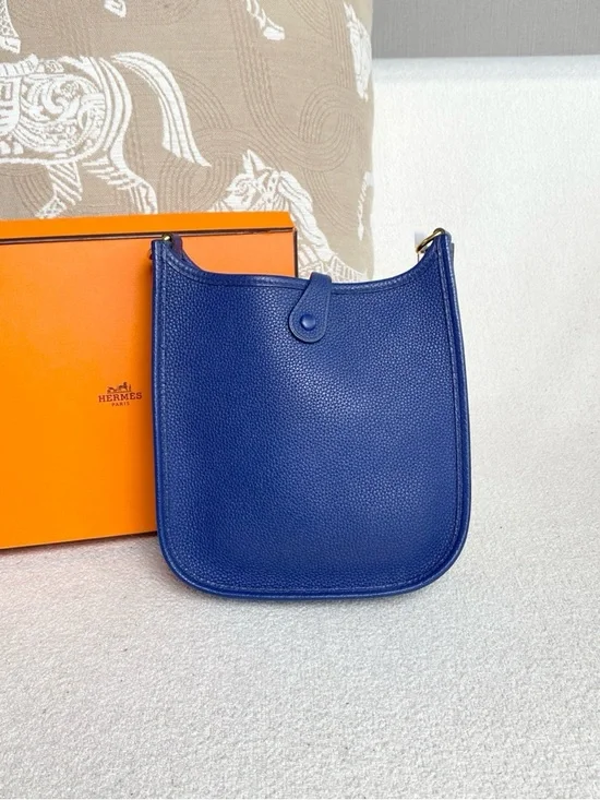 Hermès | Mini Evelyne Sapphire Blue | Mint Condition - Picture 3 of 9